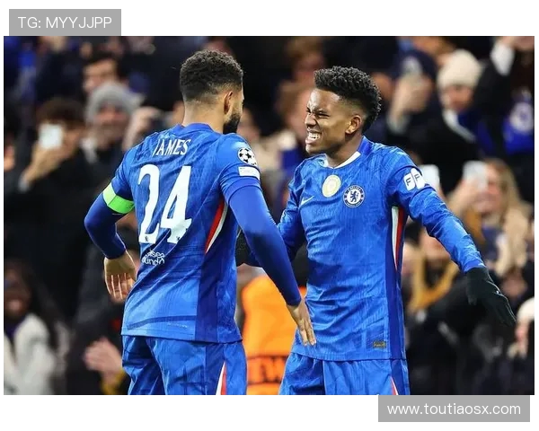 阿森纳与切尔西激战正酣球迷热情高涨共庆足球盛宴